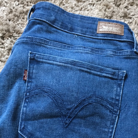 LEVIS JEANS - Picture 3 of 4